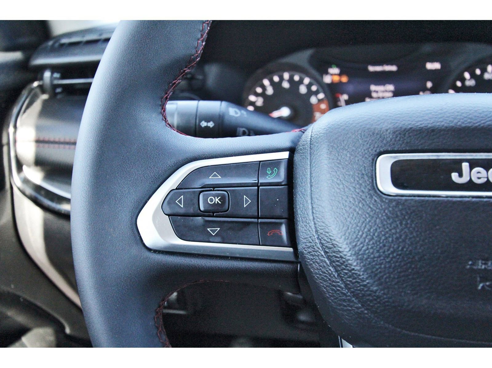 Used 2022 Jeep Compass Trailhawk AWD/4WD image 22