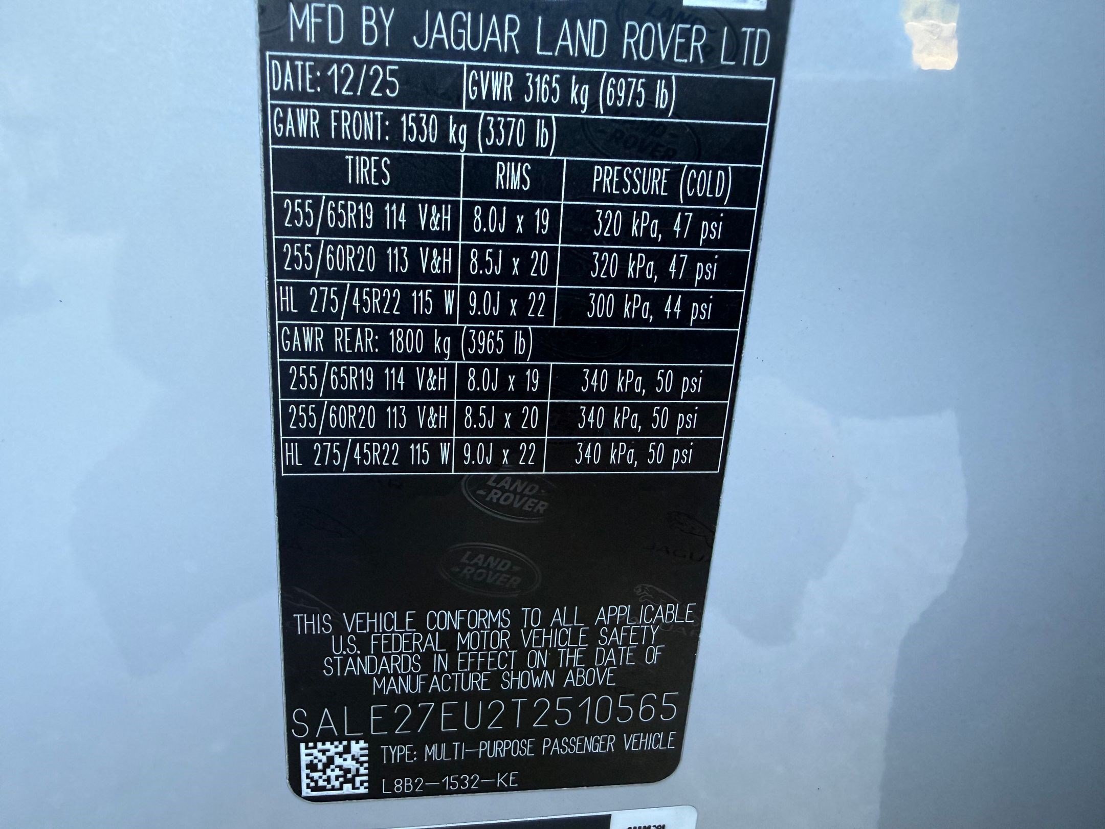 Used 2026 Land Rover Defender 110 X-Dynamic SE AWD/4WD image 33