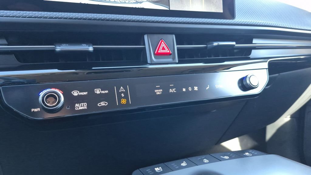 New 2025 Kia EV6 Wind image 23