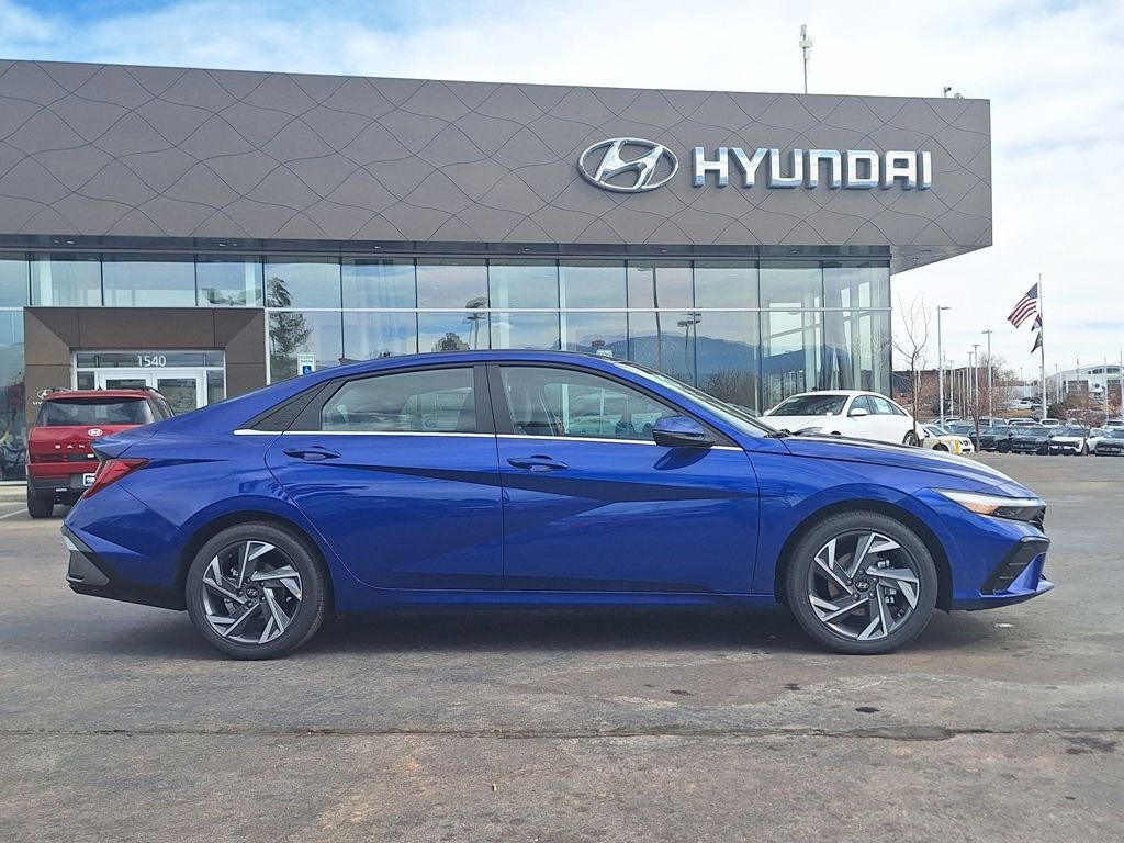 New 2026 Hyundai Elantra Limited image 2