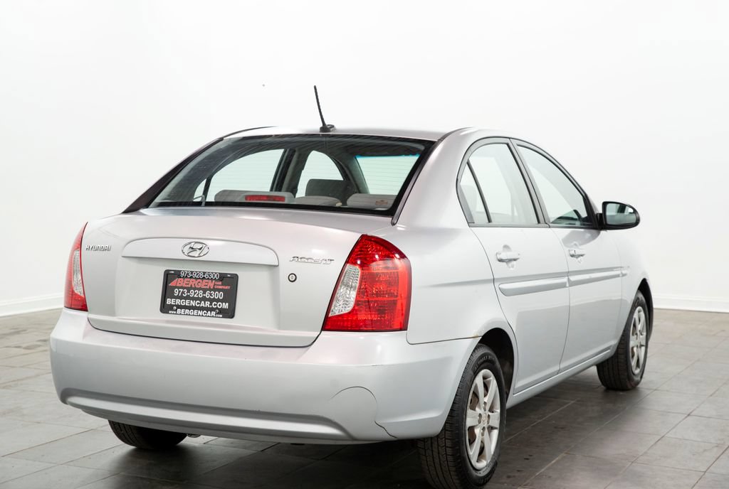 Used 2009 Hyundai Accent GLS w/ Popular Equipment Pkg 5 FWD image 12