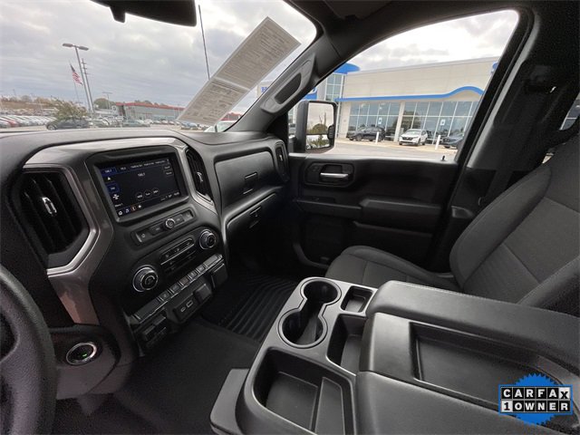Used 2025 Chevrolet Silverado 2500 Custom w/ Custom Convenience Package image 14