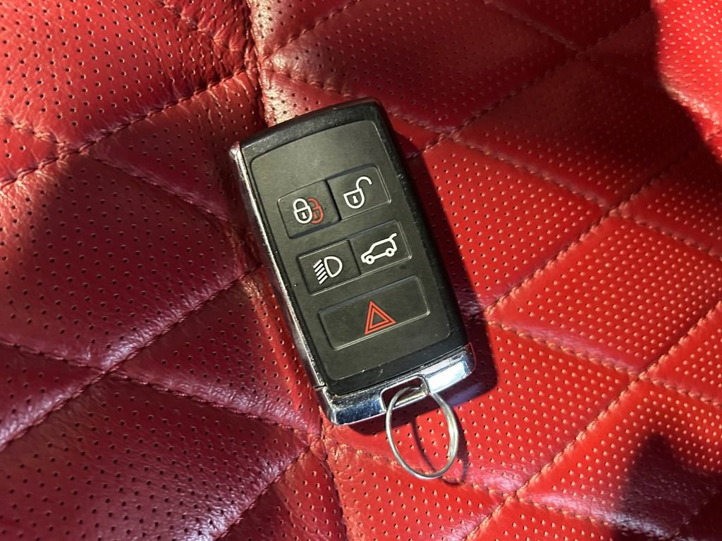 Used 2020 Land Rover Range Rover SV Autobiography Dynamic image 33