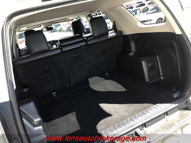 Used 2017 Toyota 4Runner Limited AWD/4WD image 19