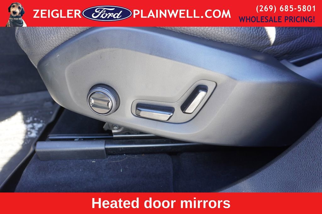 Used 2023 Volvo XC60 T8 Plus w/ Protection Package Premier image 19