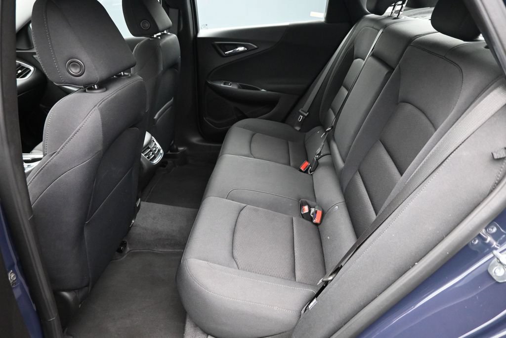 Used 2025 Chevrolet Malibu LT FWD image 13