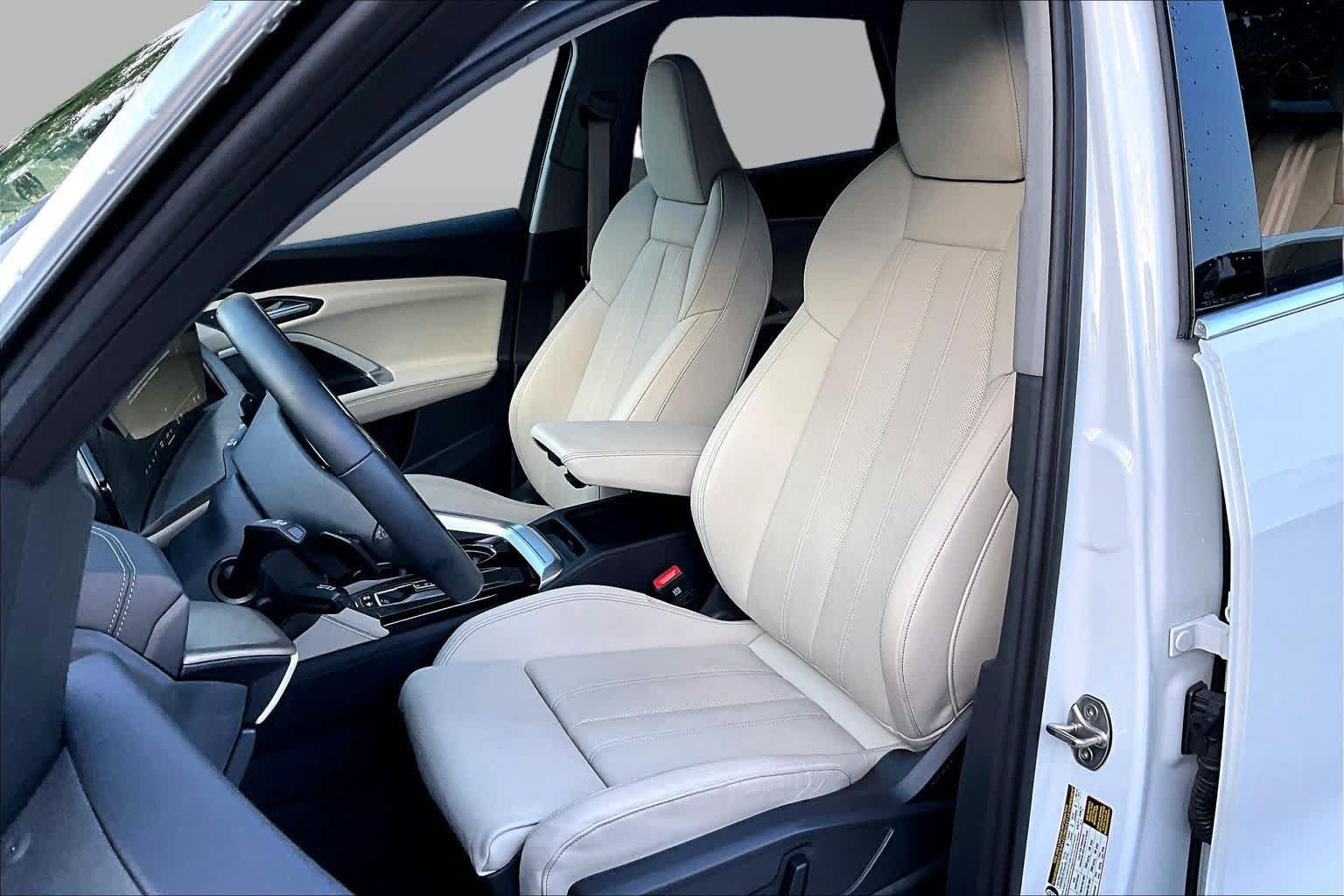 Used 2025 Audi Q5 Prestige AWD/4WD image 8