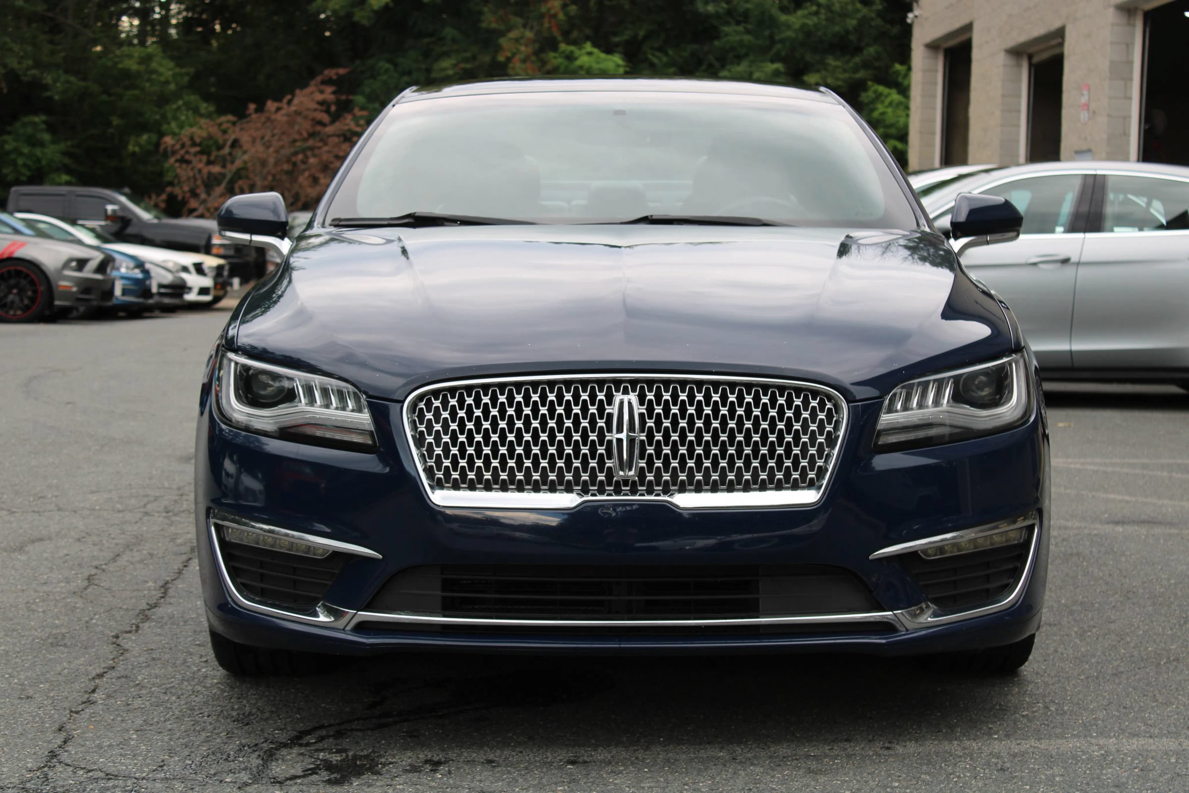 Used 2018 Lincoln MKZ Reserve FWD image 3