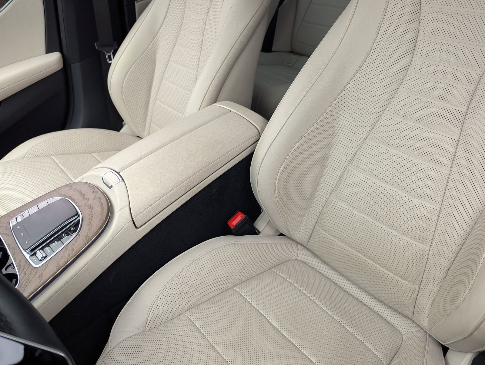 Used 2022 Mercedes-Benz E 450 4MATIC Sedan image 20