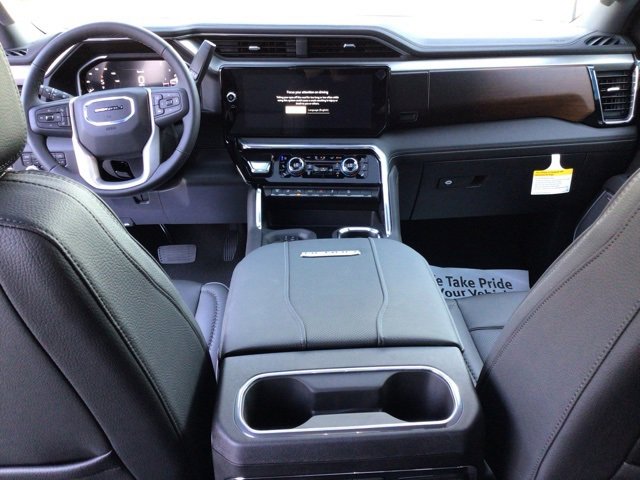 New 2026 GMC Sierra 2500 Denali w/ Denali Reserve Package image 11