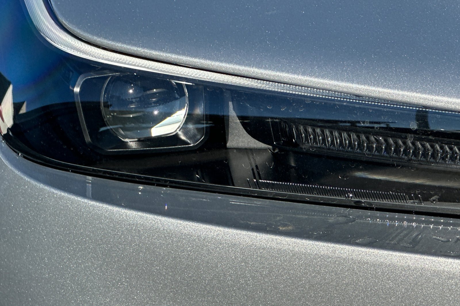 New 2026 Toyota Prius XLE FWD image 27