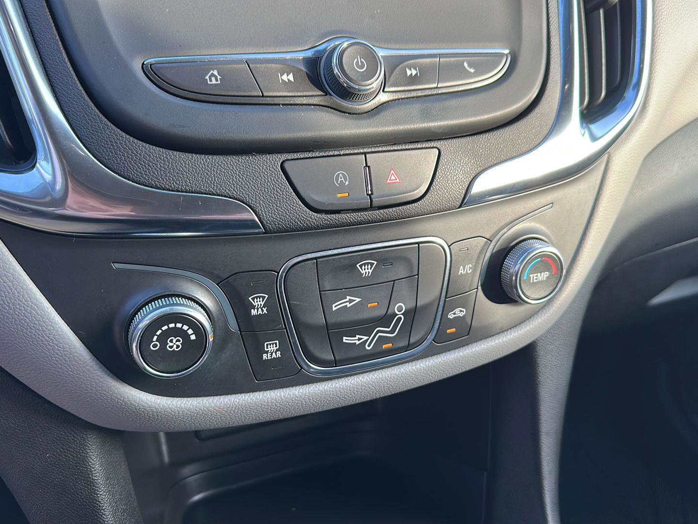 Used 2024 Chevrolet Equinox LS w/ LS Convenience Package image 30