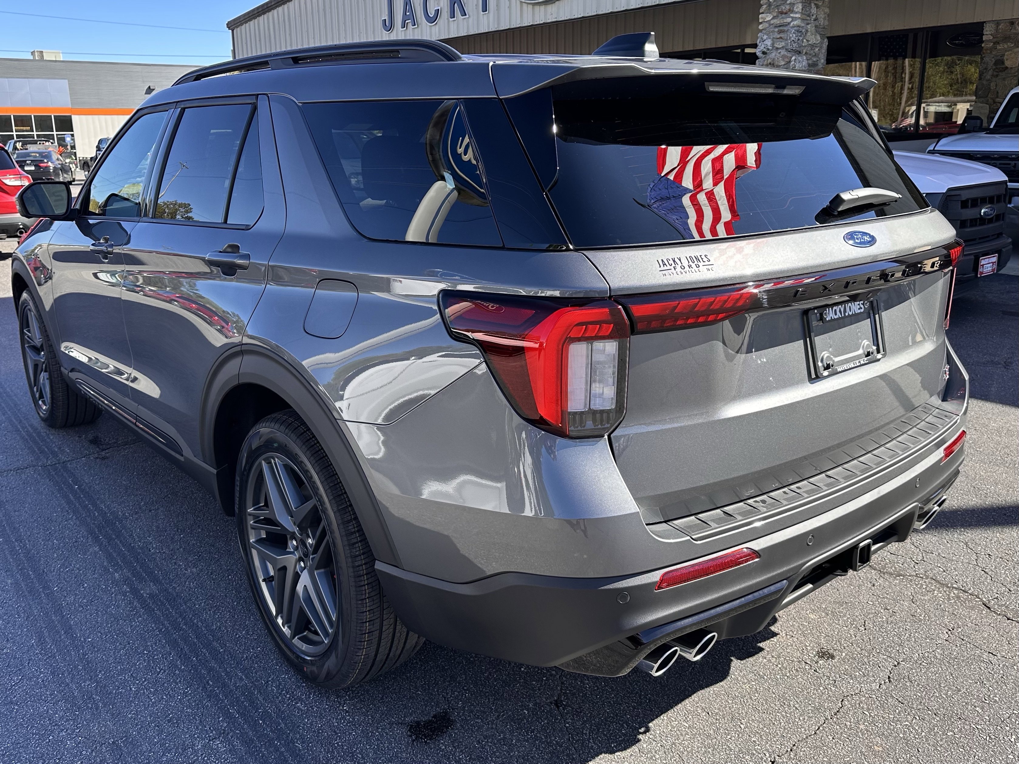 New 2026 Ford Explorer ST image 8