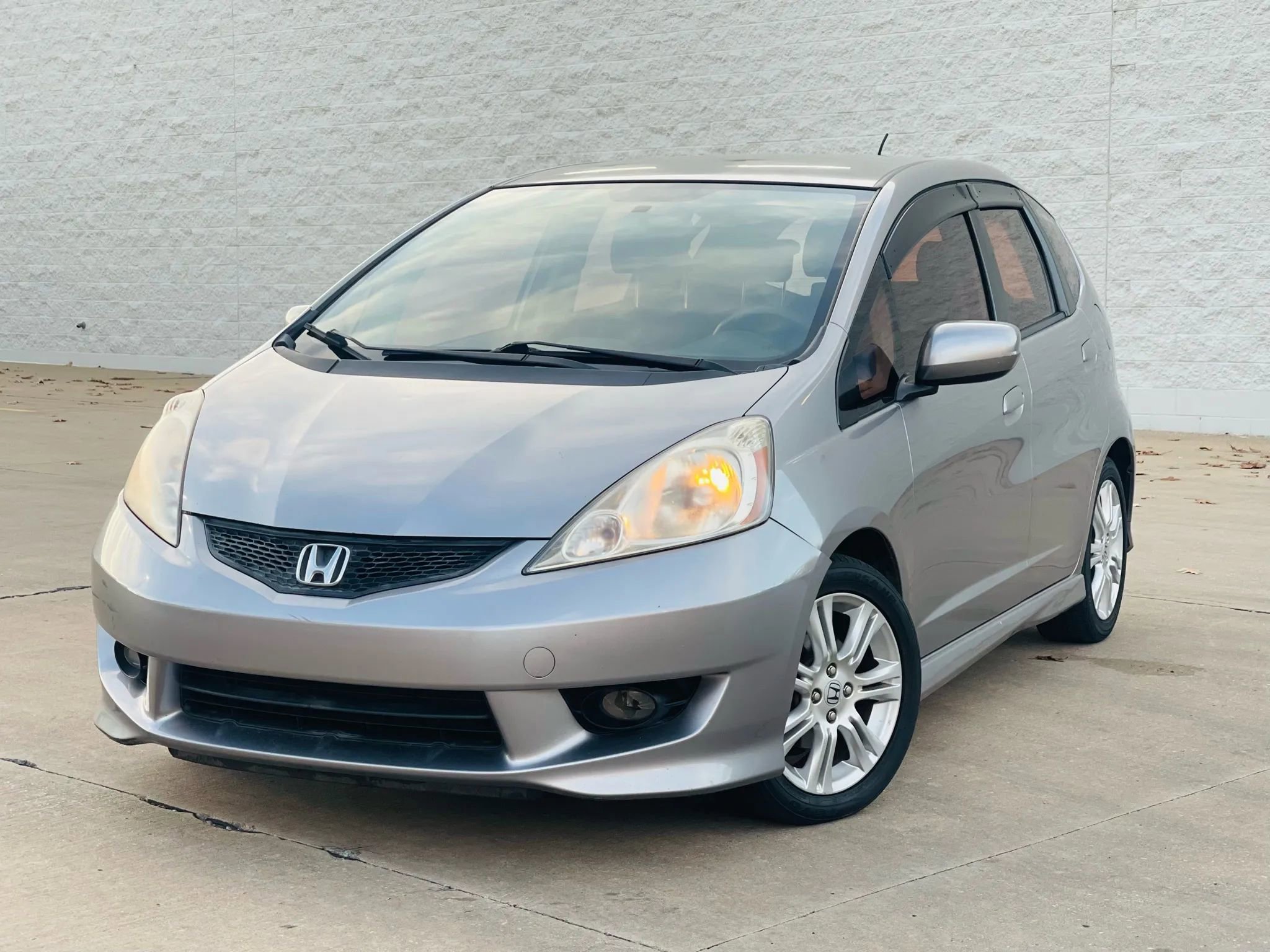 Used 2009 Honda Fit Sport image 1
