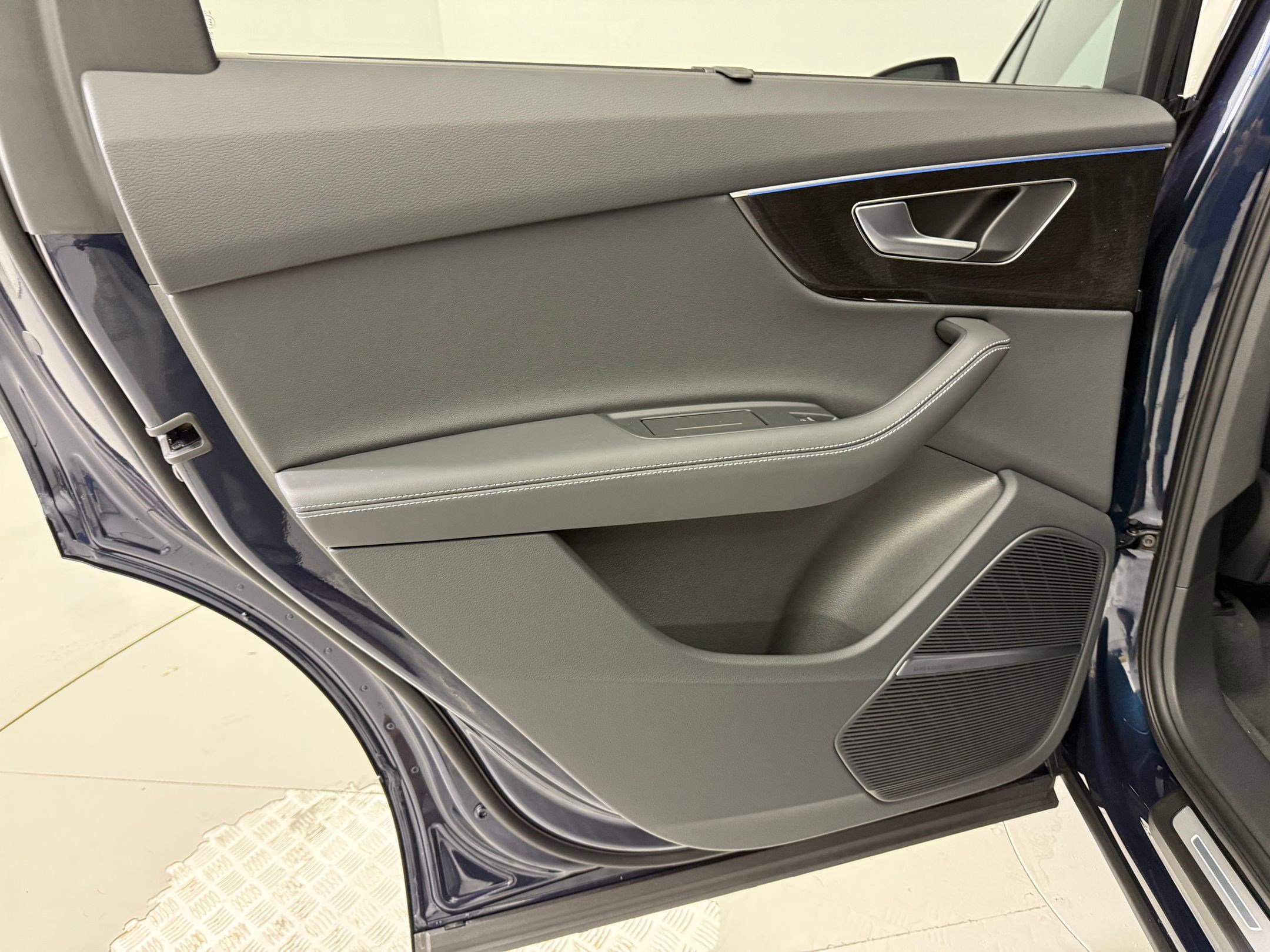 New 2026 Audi Q7 3.0T Premium Plus AWD/4WD image 27