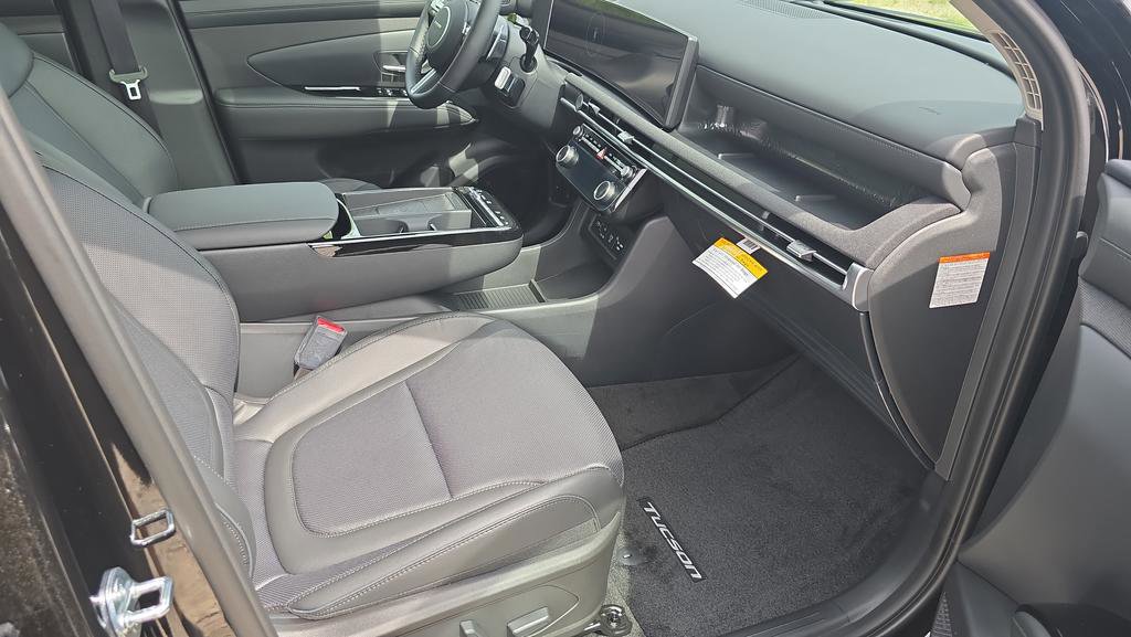 New 2026 Hyundai Tucson Limited AWD/4WD image 13
