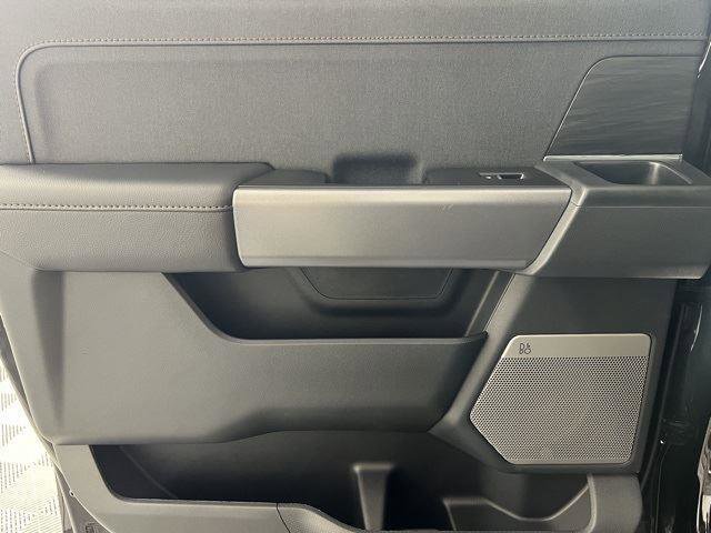 Used 2025 Ford F150 Lariat w/ Equipment Group 501A Mid image 24