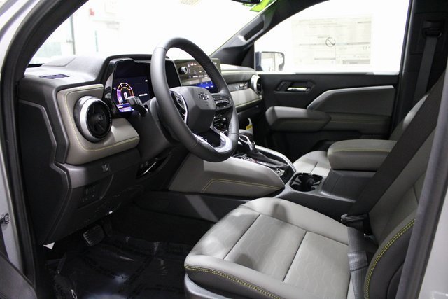 New 2026 Chevrolet Colorado ZR2 w/ Technology Package image 3