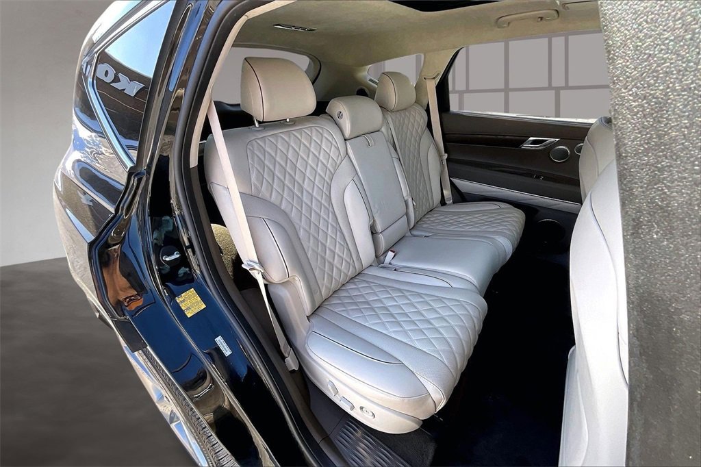 Used 2024 Genesis GV80 3.5T w/ Prestige Package image 25