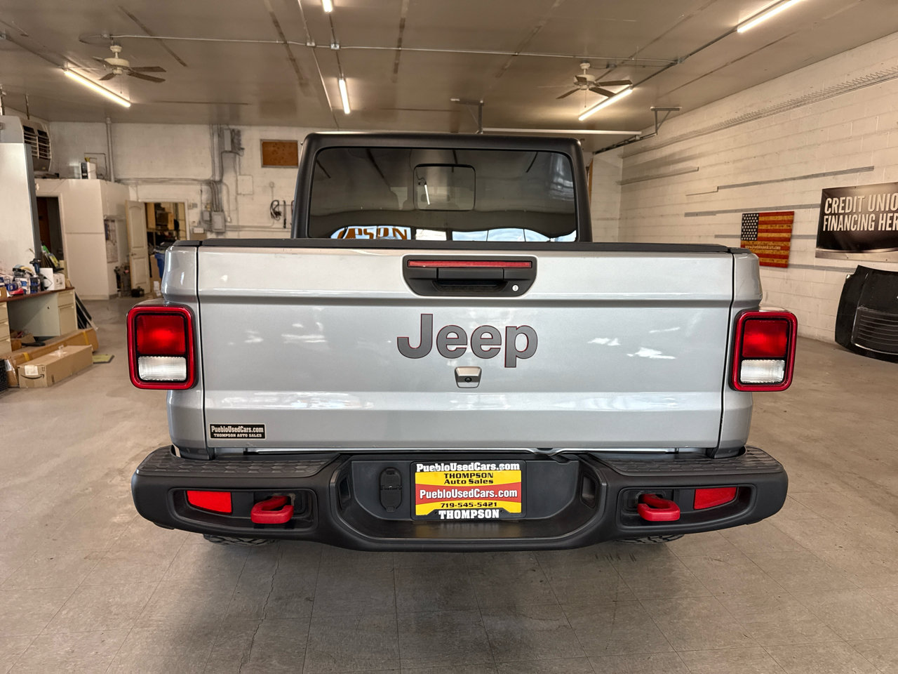 Used 2020 Jeep Gladiator Rubicon image 3