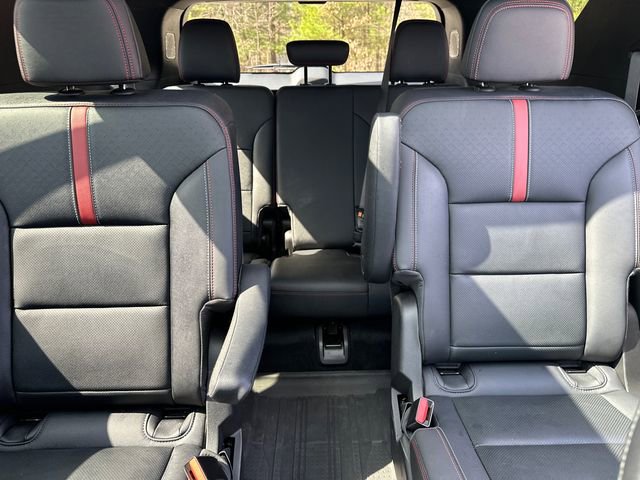 Used 2024 Chevrolet Traverse RS AWD/4WD image 40