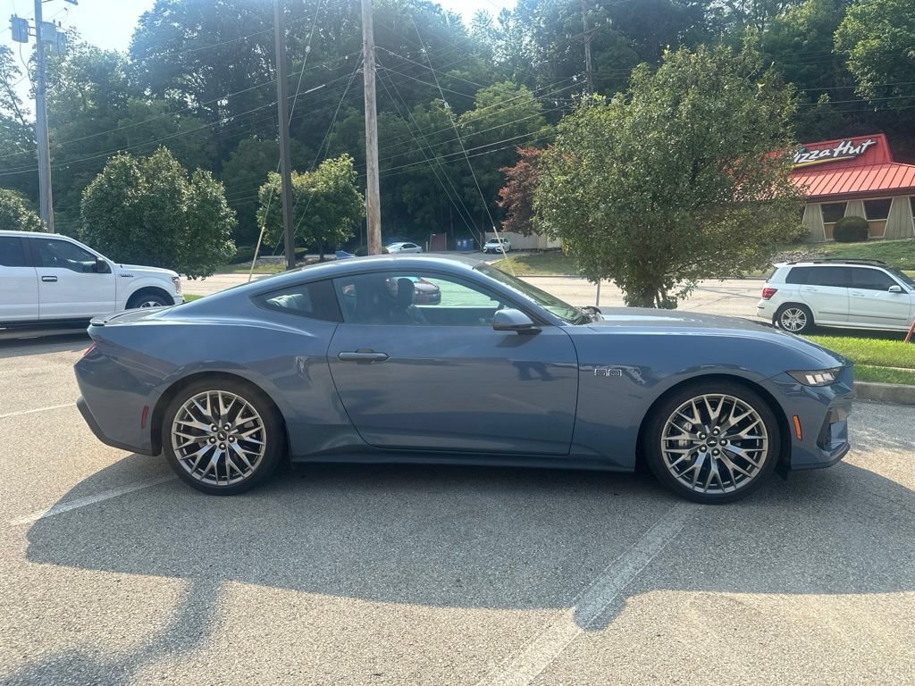 Used 2024 Ford Mustang GT Premium RWD image 3