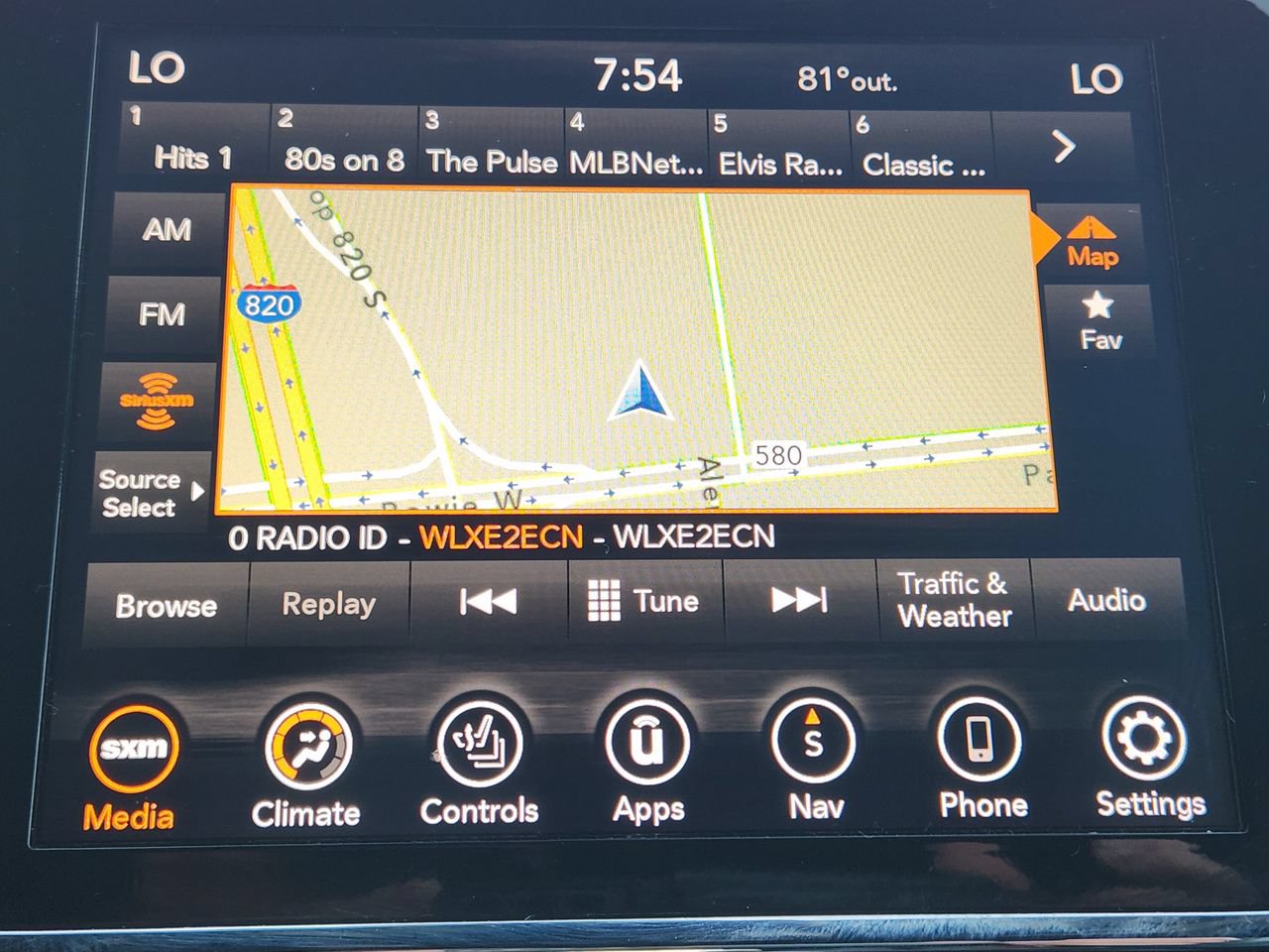Used 2022 Jeep Grand Cherokee Laredo X RWD image 16