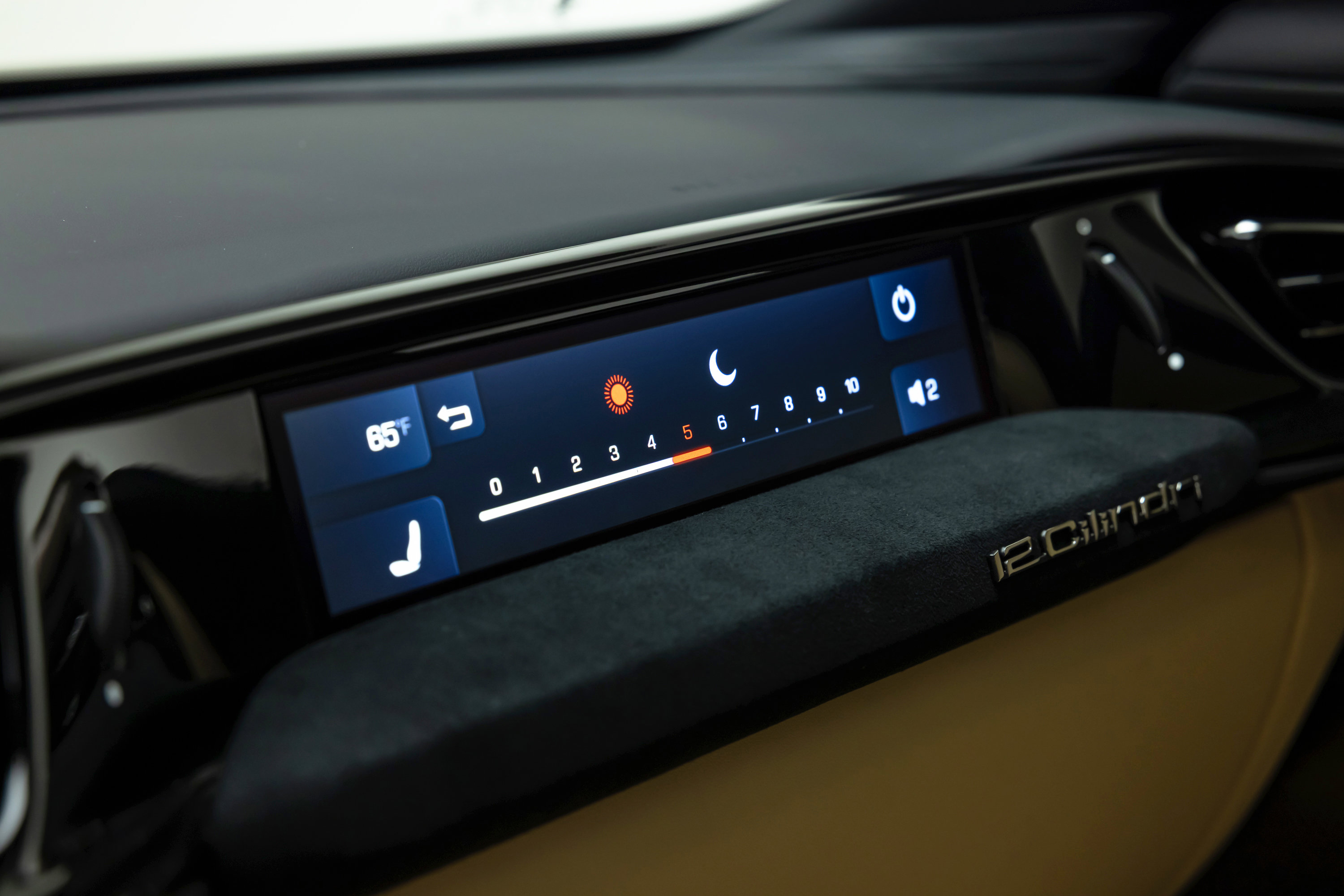 Certified 2025 Ferrari 12Cilindri image 26