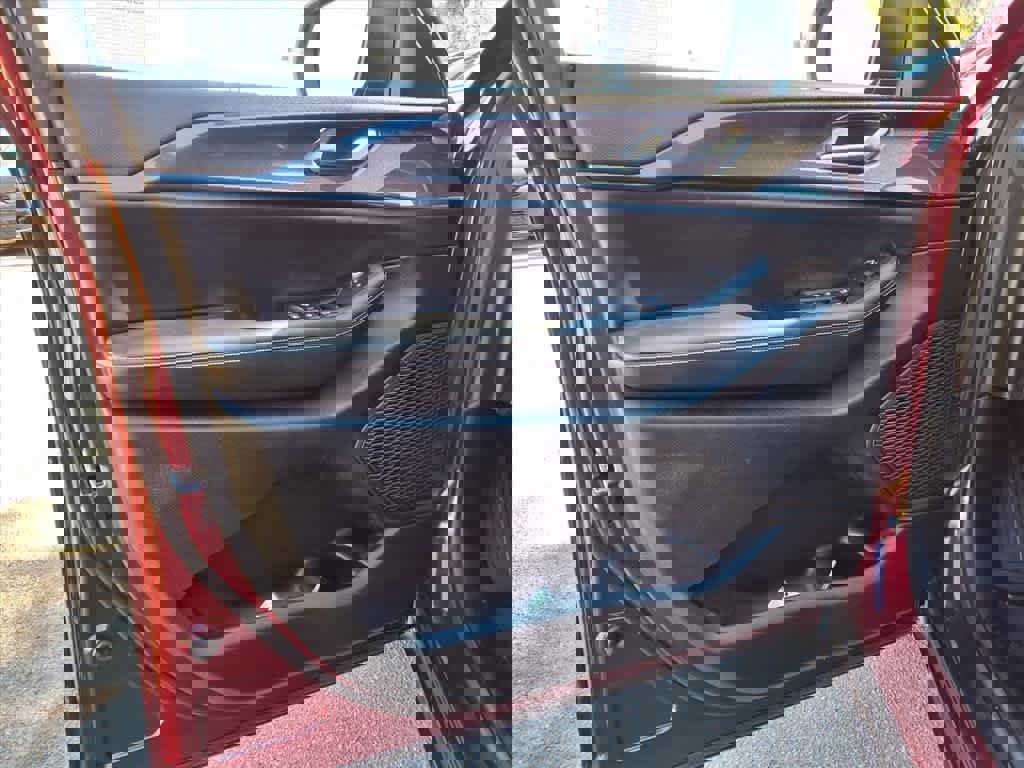 Used 2023 Jeep Grand Cherokee Laredo w/ Luxury Tech Group I image 14