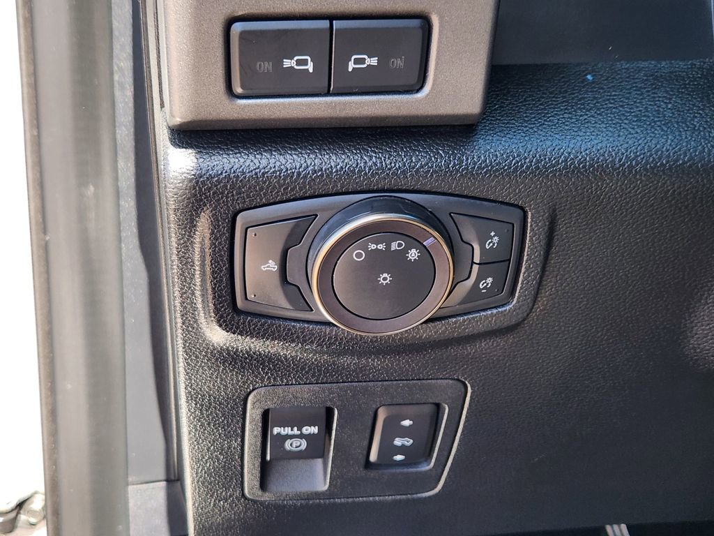 Used 2019 Ford F150 Raptor w/ Equipment Group 802A Luxury image 12