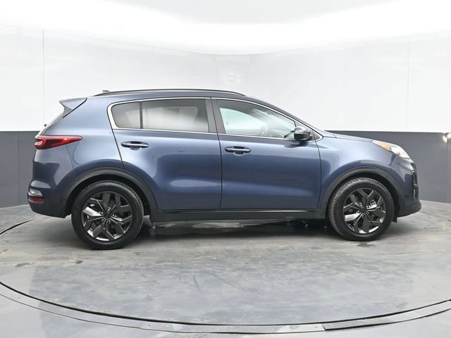 Used 2022 Kia Sportage Nightfall Edition FWD image 11