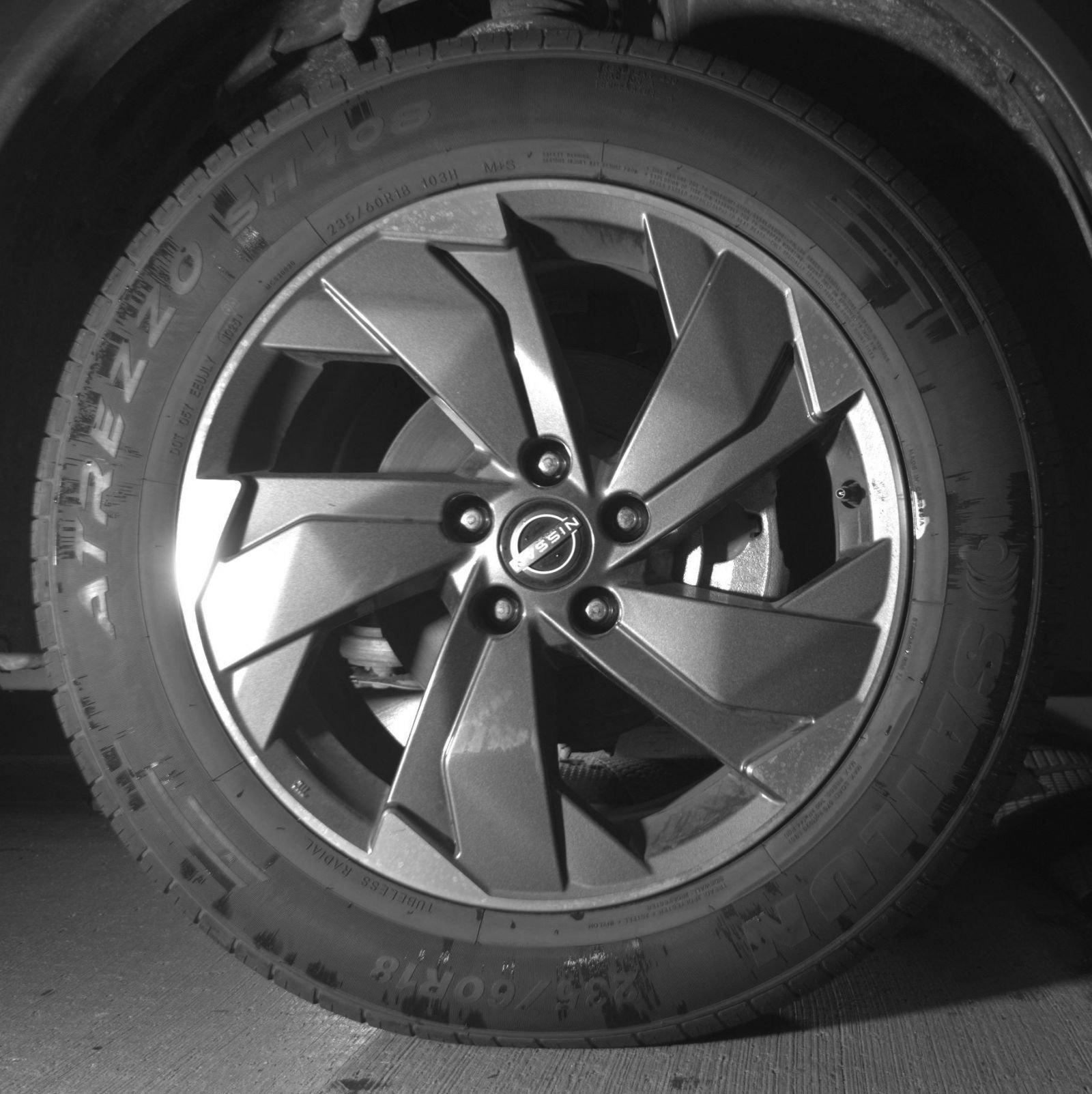 Used 2025 Nissan Rogue SV FWD image 16
