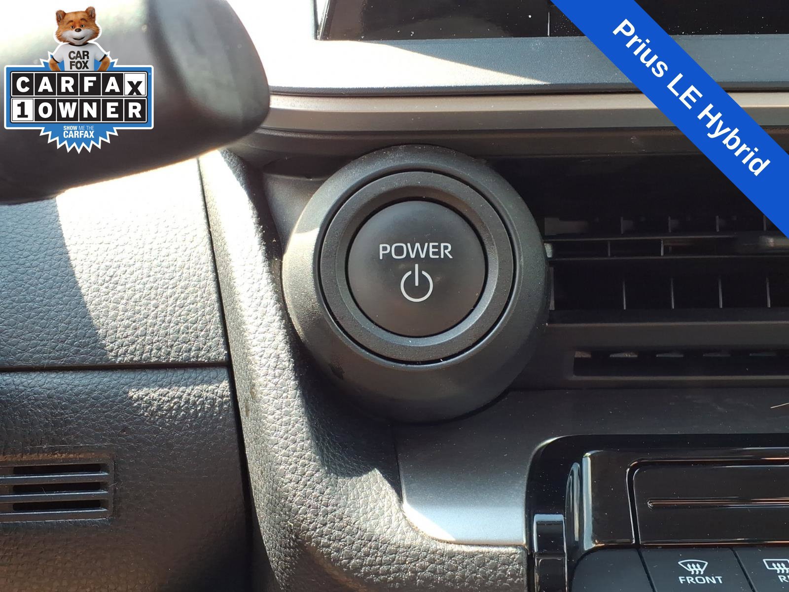 Used 2024 Toyota Prius LE FWD image 18