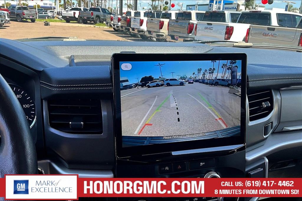 Used 2024 Ford Expedition XLT image 14