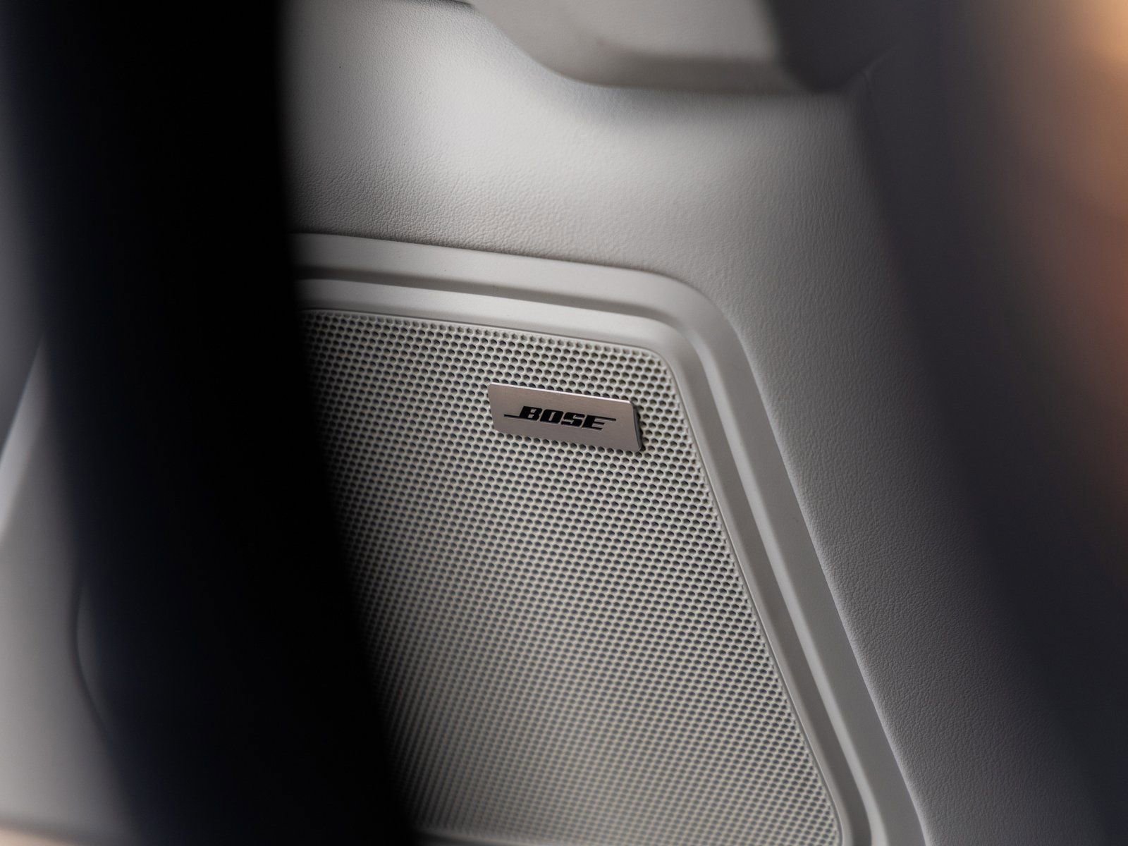 New 2026 Porsche Macan Turbo image 23