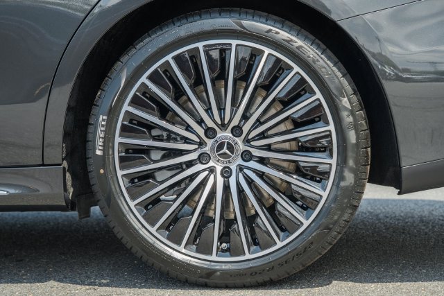 New 2027 Mercedes-Benz E 450 4MATIC Sedan image 18