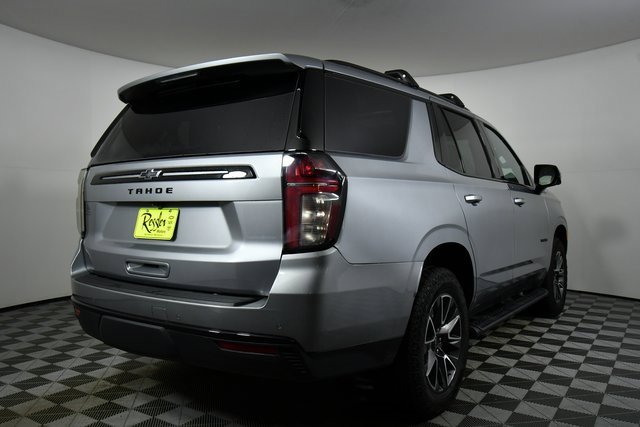 Used 2024 Chevrolet Tahoe Z71 w/ Luxury Package image 11
