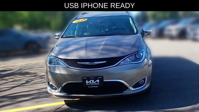 Used 2018 Chrysler Pacifica Limited FWD image 6