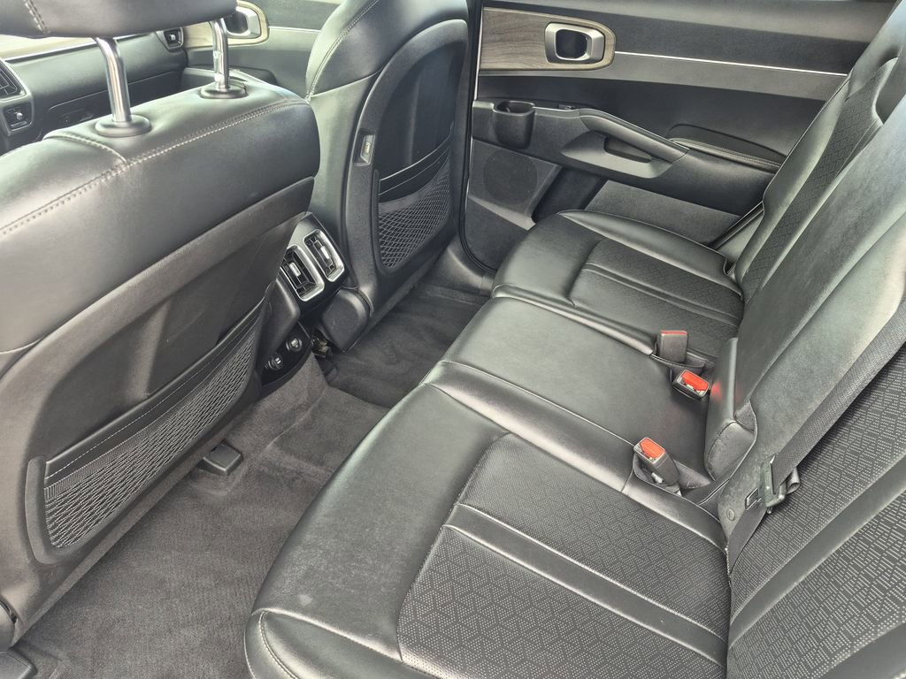 Certified 2023 Kia Sorento S AWD/4WD image 14