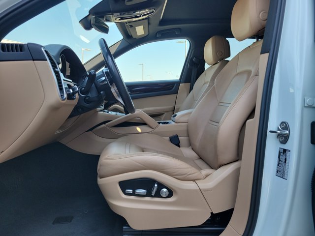 Used 2019 Porsche Cayenne AWD/4WD image 23