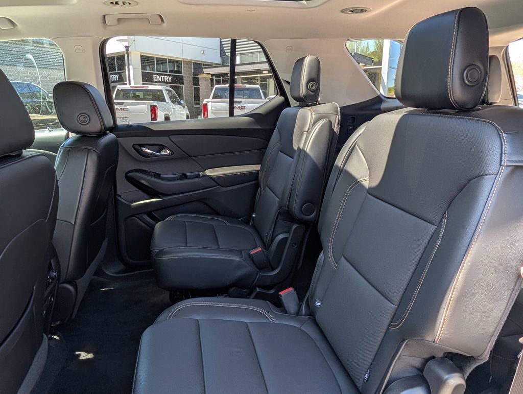 Used 2018 Chevrolet Traverse Premier w/ Redline Edition AWD/4WD image 28