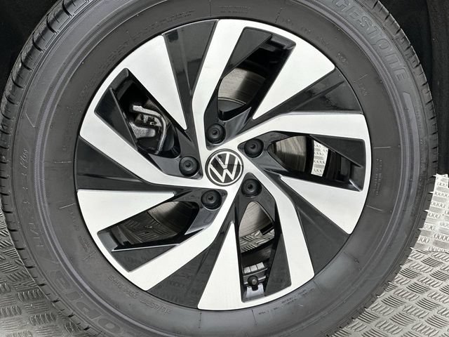 Certified 2025 Volkswagen Tiguan S AWD/4WD image 10
