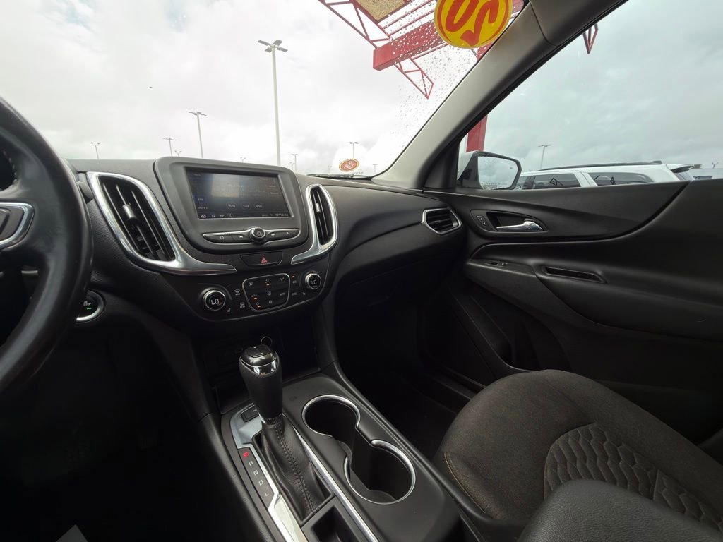 Used 2020 Chevrolet Equinox LT w/ Driver Convenience Package AWD/4WD image 21