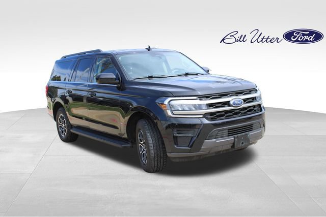 Used 2024 Ford Expedition Max XLT image 3