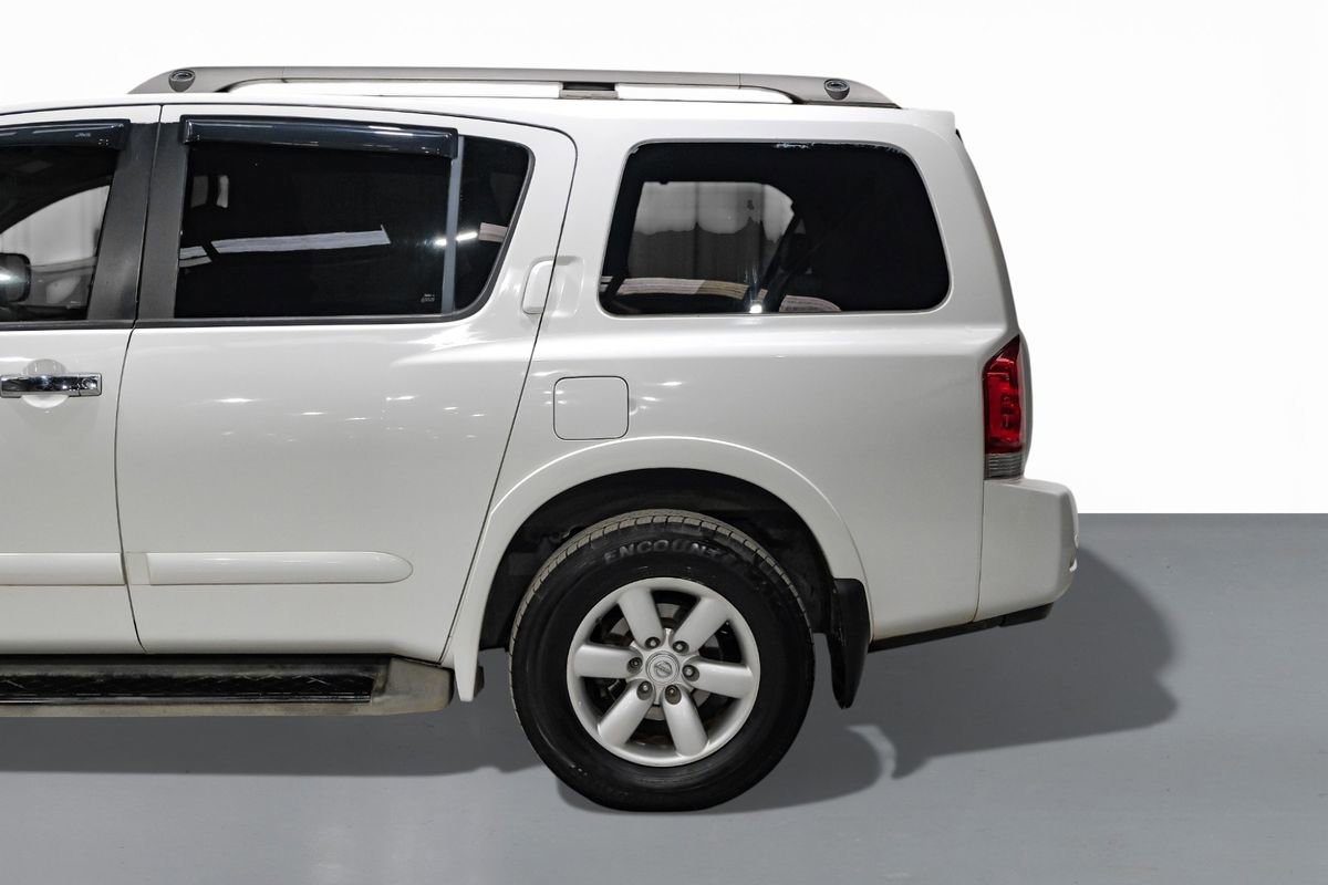 Used 2012 Nissan Armada SV image 10