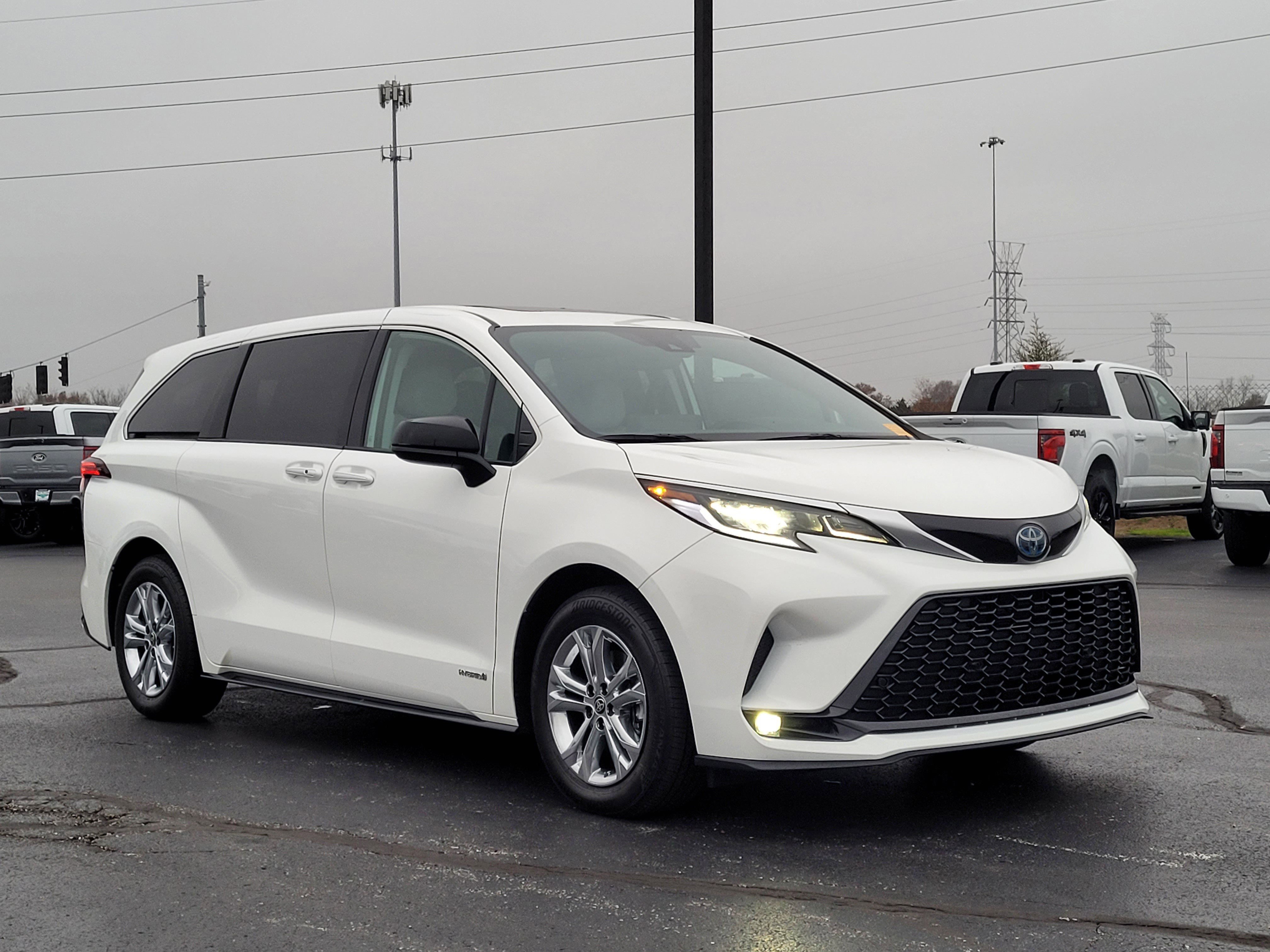 Used 2021 Toyota Sienna XSE