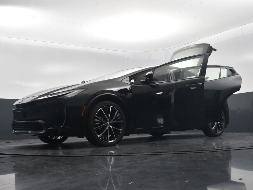 Used 2024 Toyota Prius Limited w/ Limited Premium Package image 34