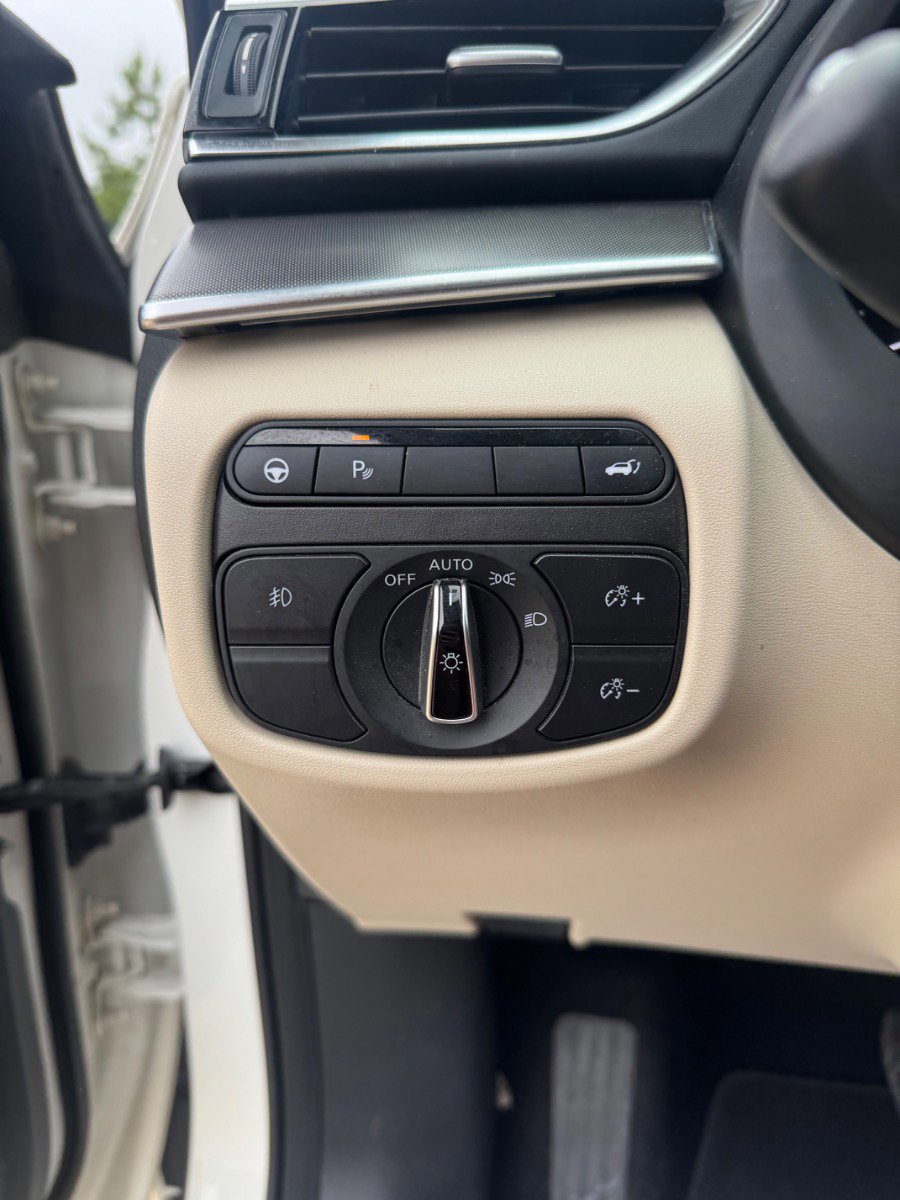 Used 2022 INFINITI QX50 Luxe image 13