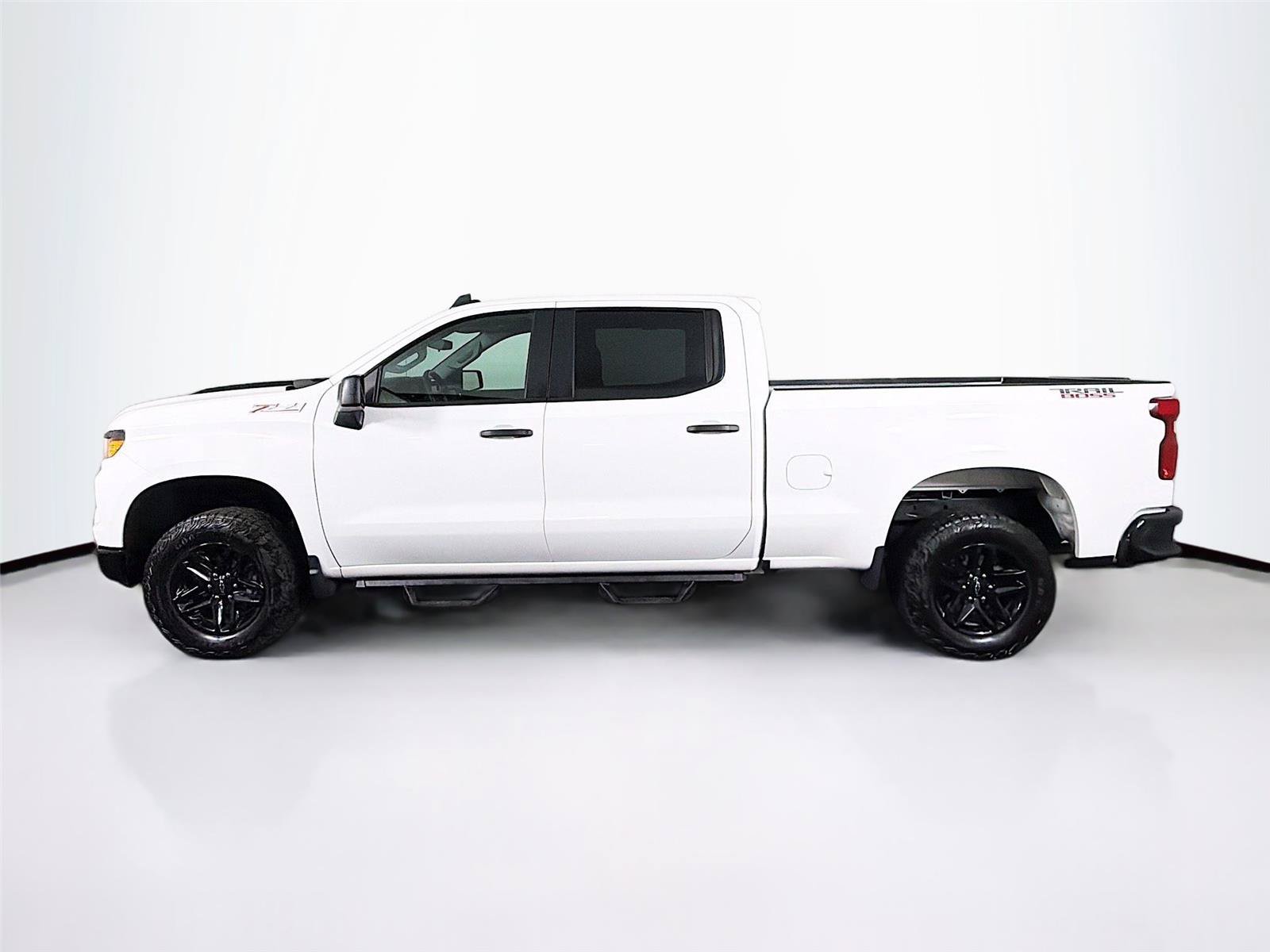 Used 2024 Chevrolet Silverado 1500 Custom Trail Boss AWD/4WD image 8