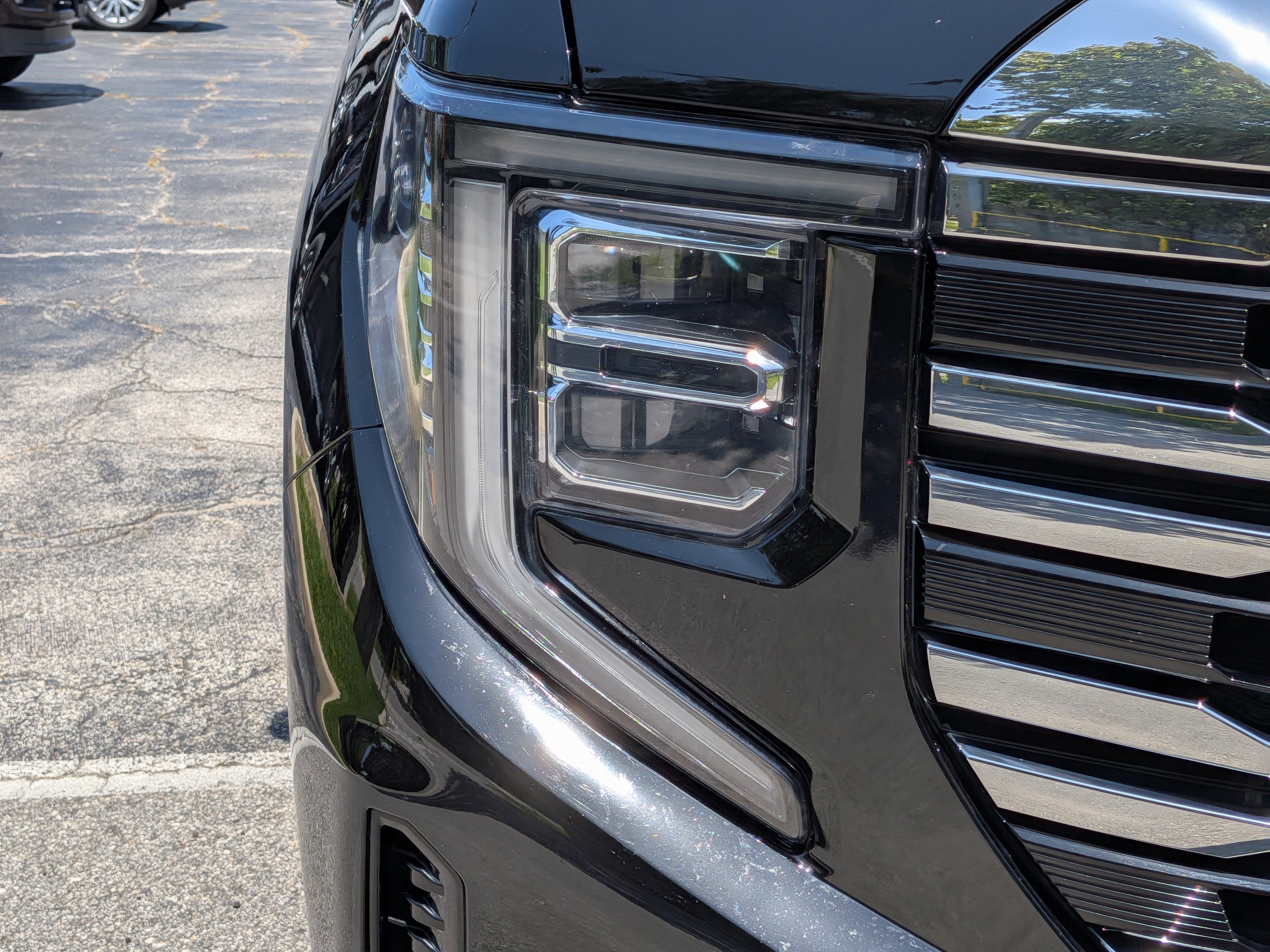 Certified 2022 GMC Sierra 1500 SLT w/ SLT Convenience Package AWD/4WD image 10